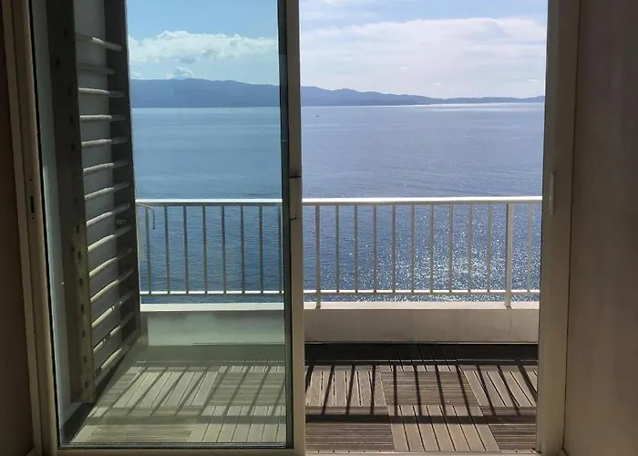 캠프장 Vue Et Golfe 아작시오